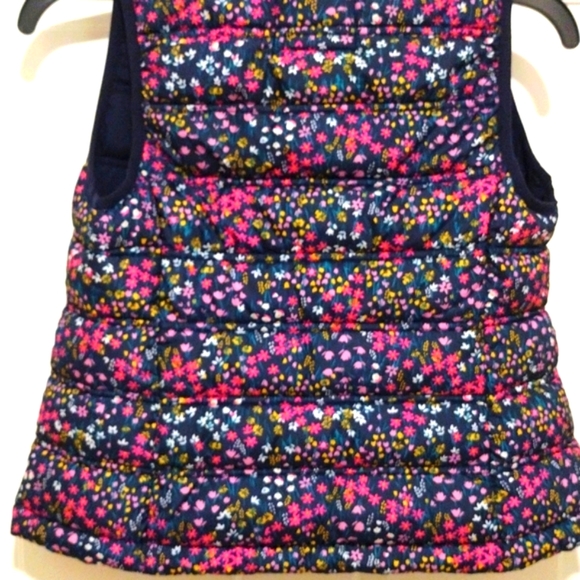 Gap Floral Puffer Vest Size Medium - Picture 7 of 10